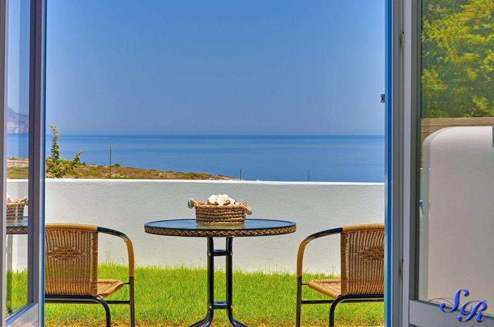 Sarakiniko Rooms Adamantas Eksteriør billede
