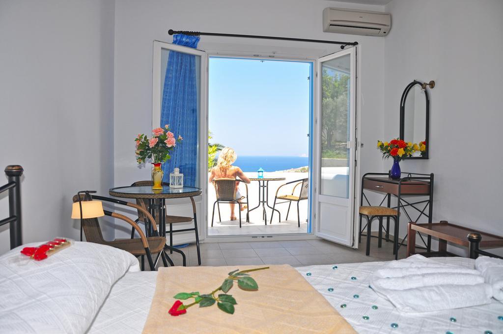 Sarakiniko Rooms Adamantas Eksteriør billede