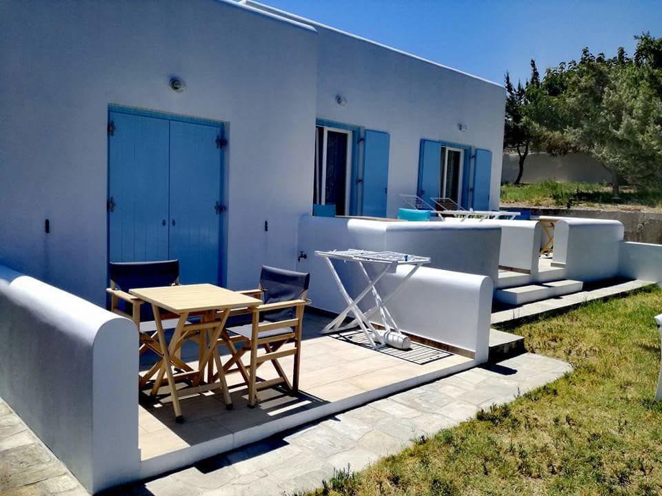 Sarakiniko Rooms Adamantas Eksteriør billede
